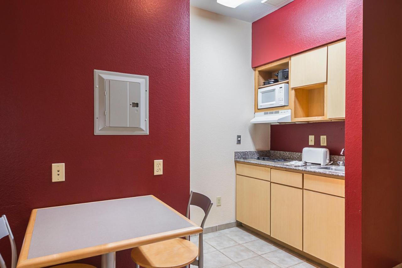 Red Roof Inn & Suites קורפוס כריסטי מראה חיצוני תמונה